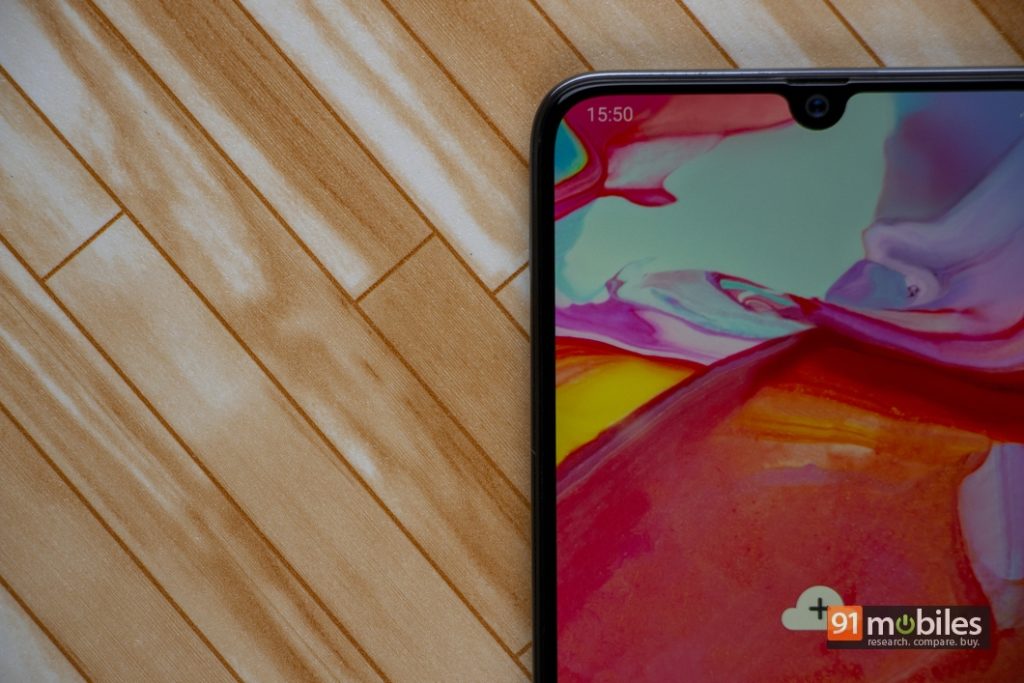 samsung a30 selfie camera