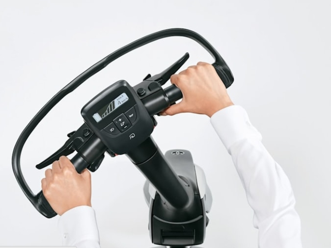 Toyota C+walk