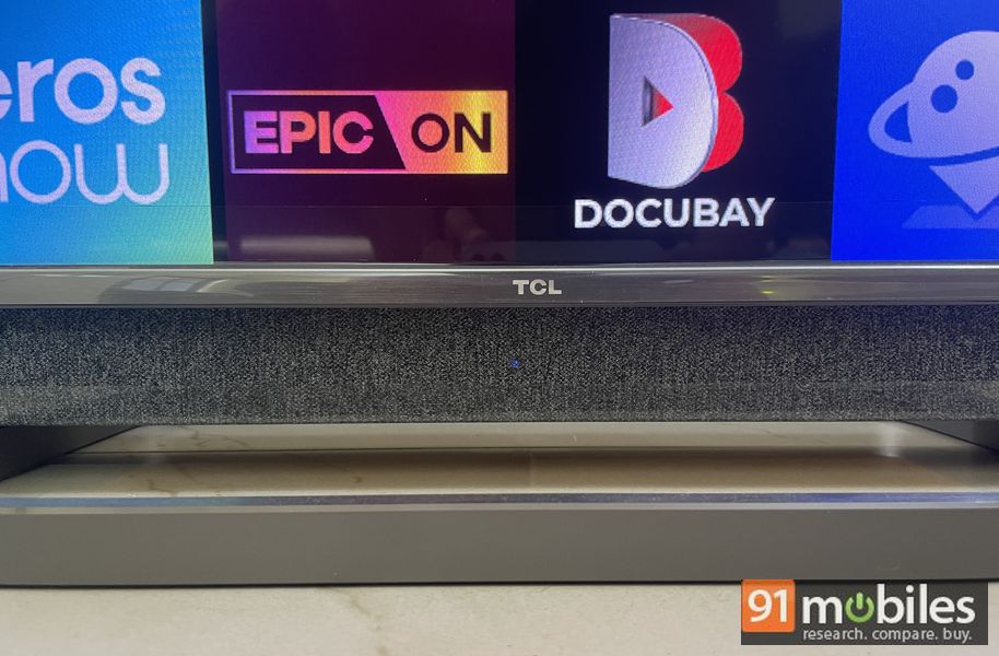 TCL C825