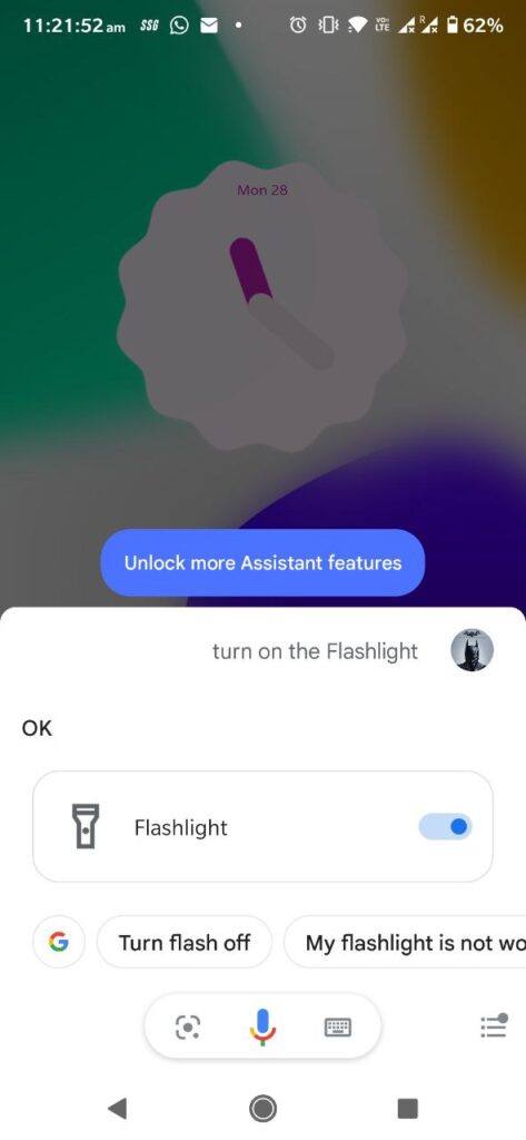Phone flashlight: How to turn the flashlight on/off on Android mobile