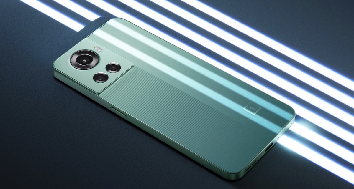 Unique rear surface sporting a nano-level dot matrix layout