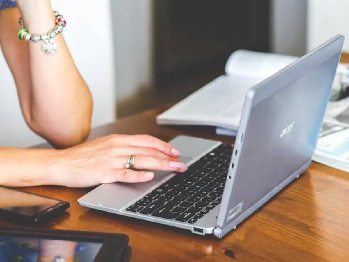 Laptop serial number: How to find serial number of a Windows laptop/ PC and  Mac | 91mobiles.com