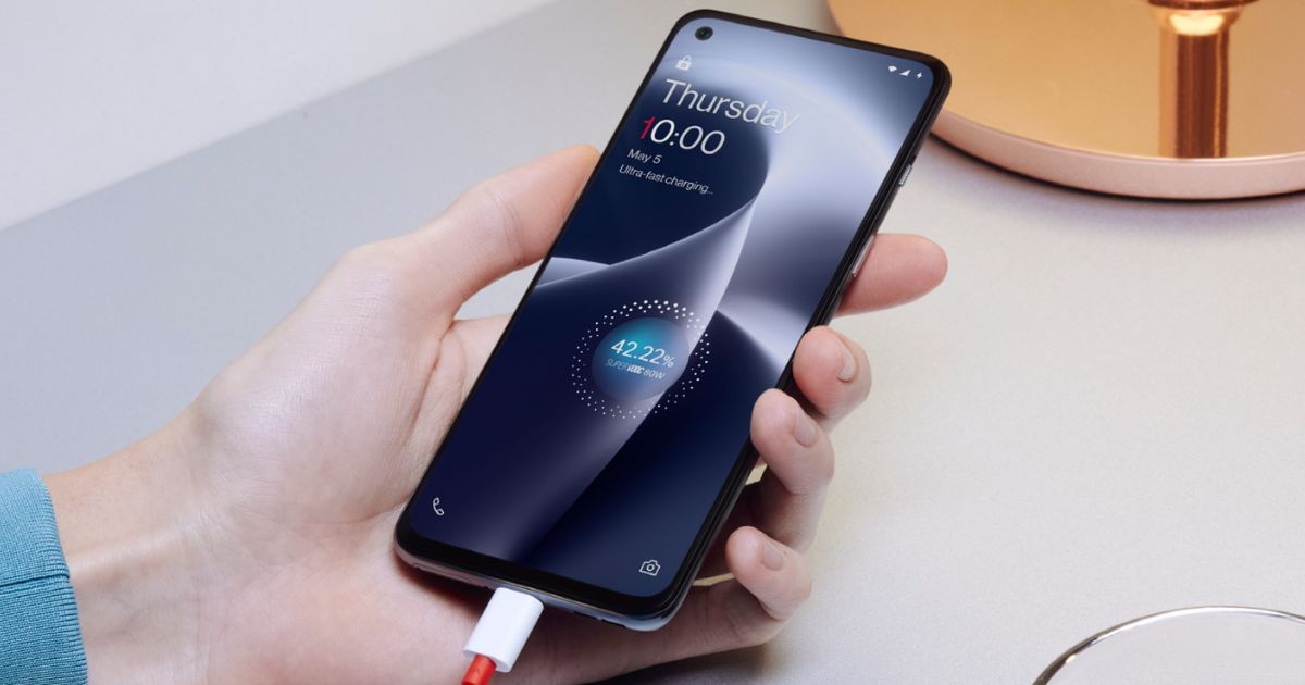 OnePlus Nord 2T Charging