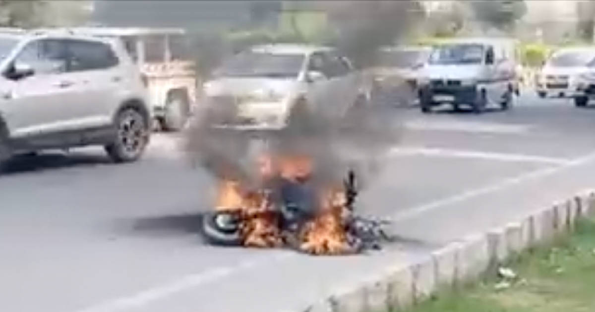 Video: EV catches fire in Noida during trip, rider jumps off moving vehicle