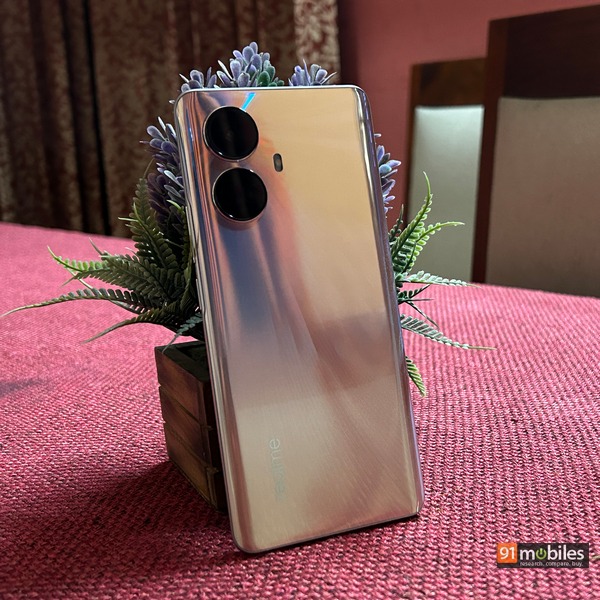 realme 10 Pro Plus: a review of an ambitious mid-range smartphone