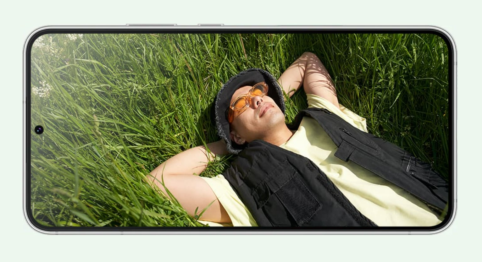 Galaxy S23 vs iPhone 14 display