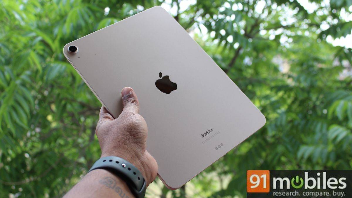 Apple's first foldable device could be an iPad and not an iPhone