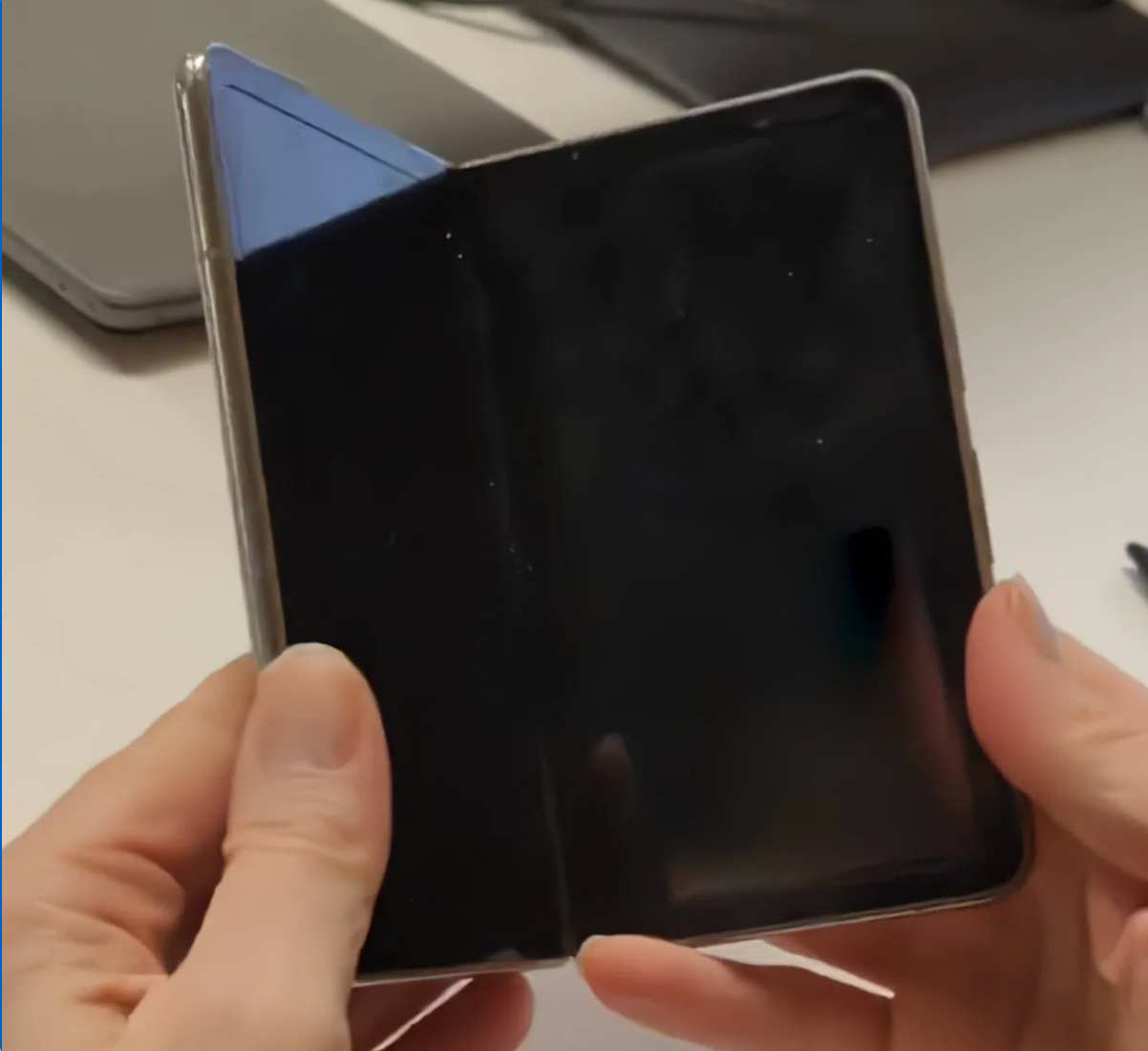 Google Pixel Fold live video