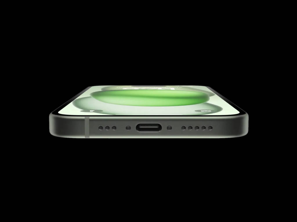 iPhone 15 USB-C