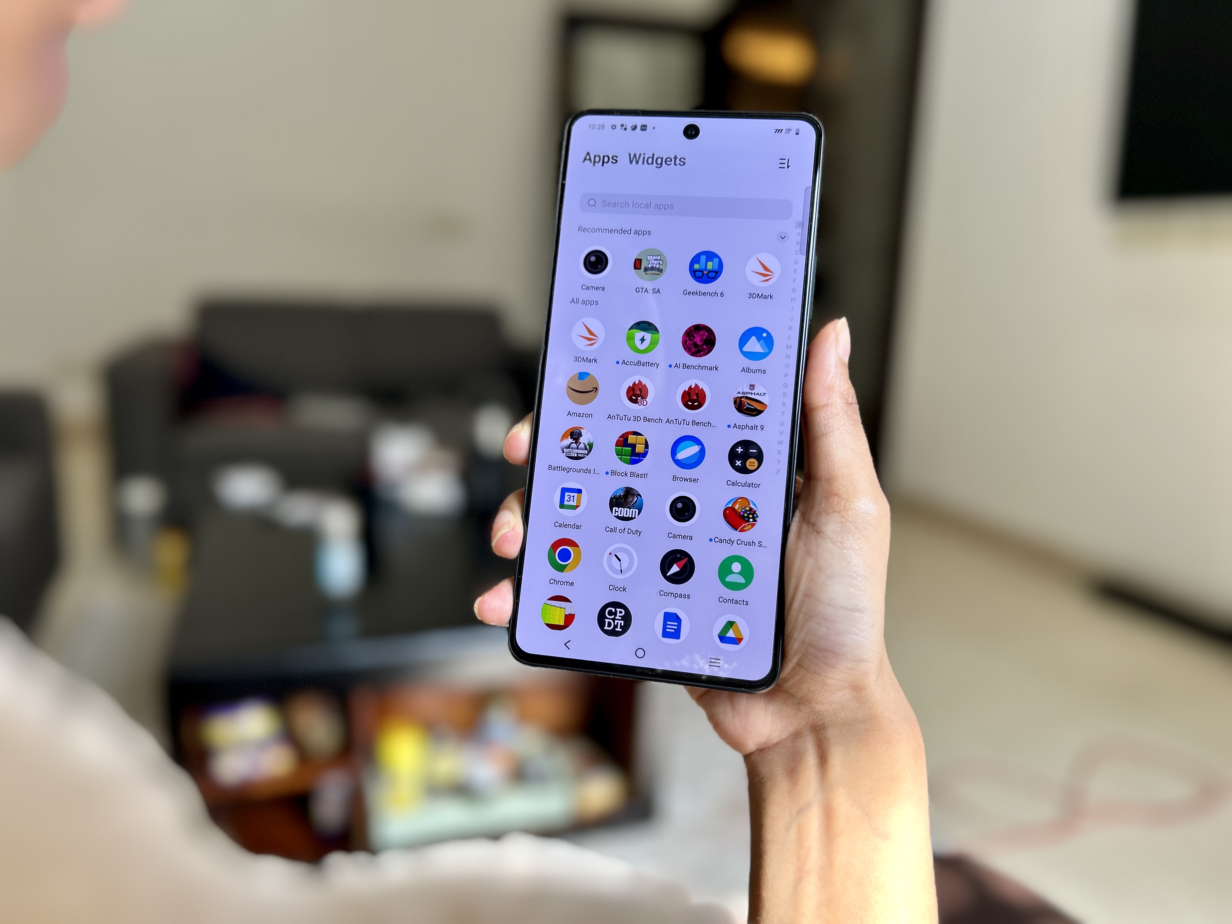 Comparing iQOO Neo 9 Pro and Nothing Phone (2): which is the better sub ...