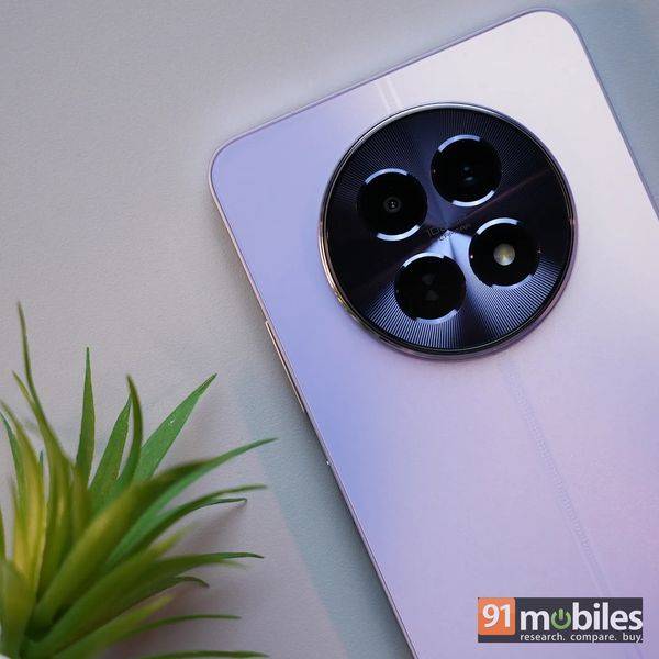 Realme 12