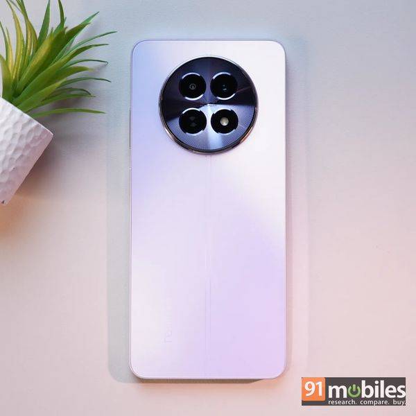 Realme 12