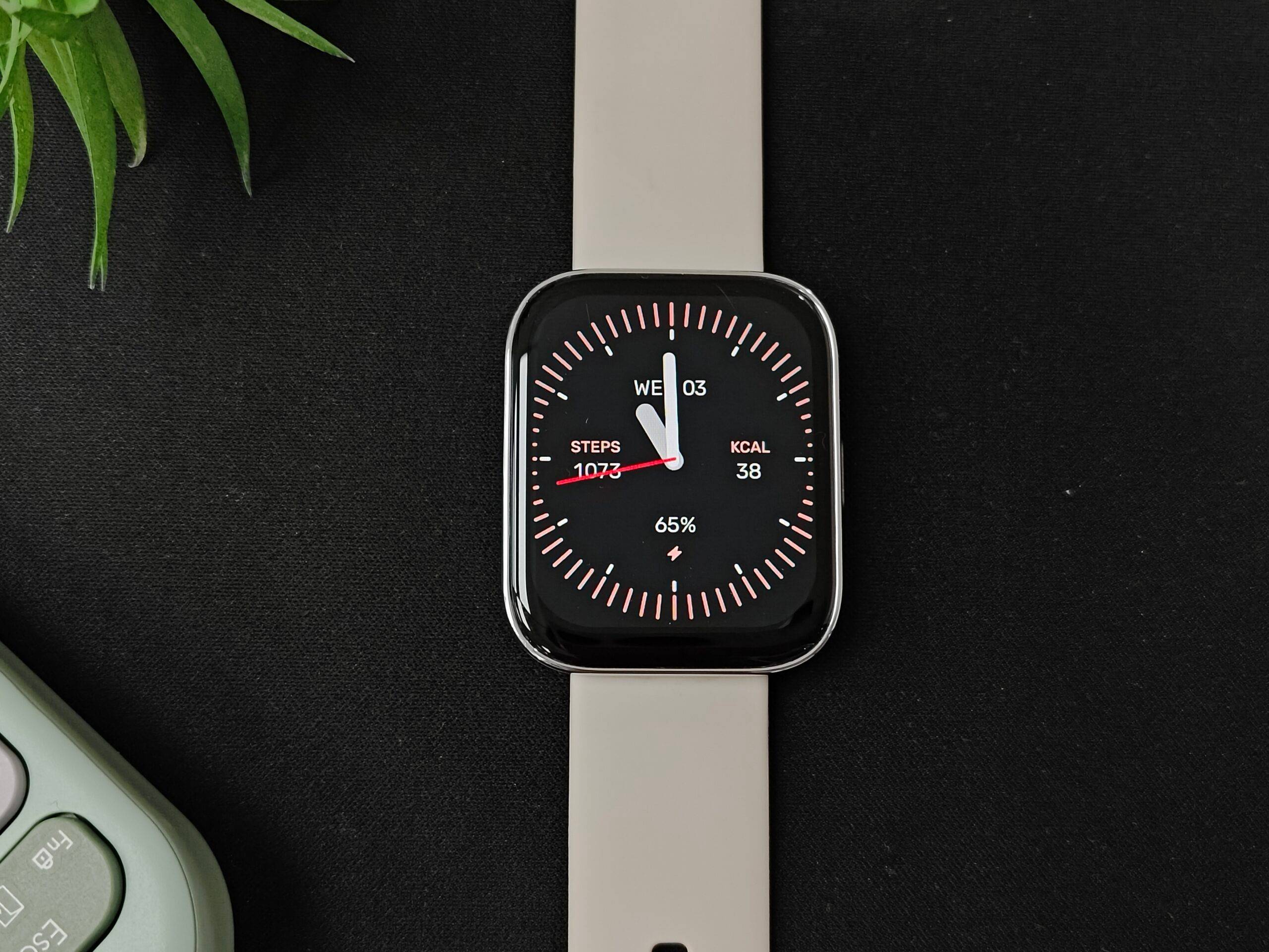 Amazfit Bip 5 Smartwatch - Schermo 1.91", Chiamate Bluetooth, Alexa, GPS, Batteria 10 Giorni, Tracker Fitness Con Ossigeno Nel Sangue - Foto 2