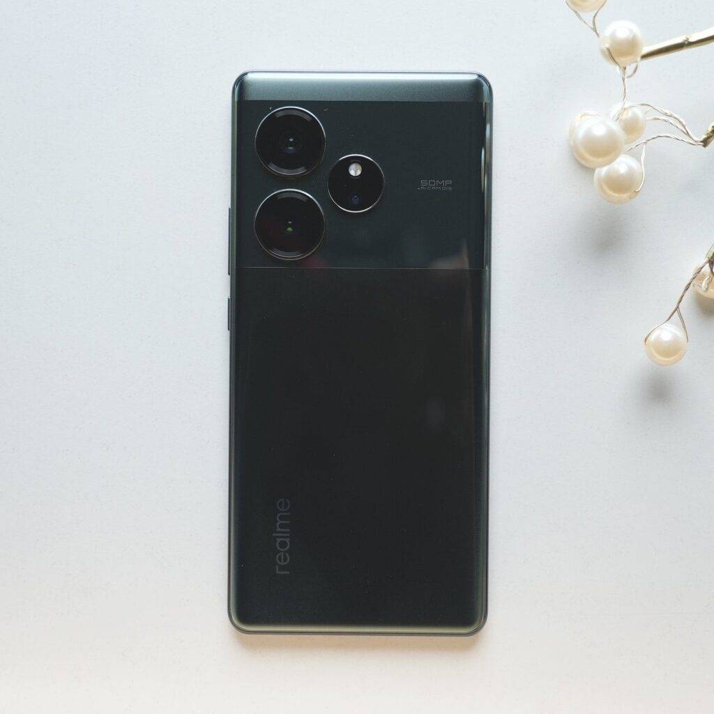 Realme GT6