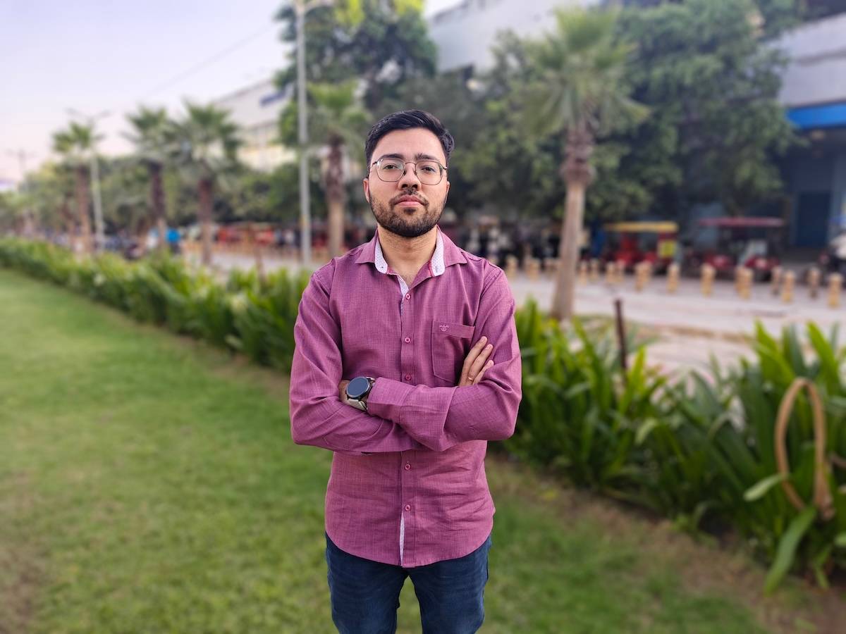 Infinix Zero Flip vs Motorola Razr 50 camera comparison which flip