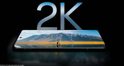 OnePlus 13s BOE X2 display showed off by OnePlus China chief