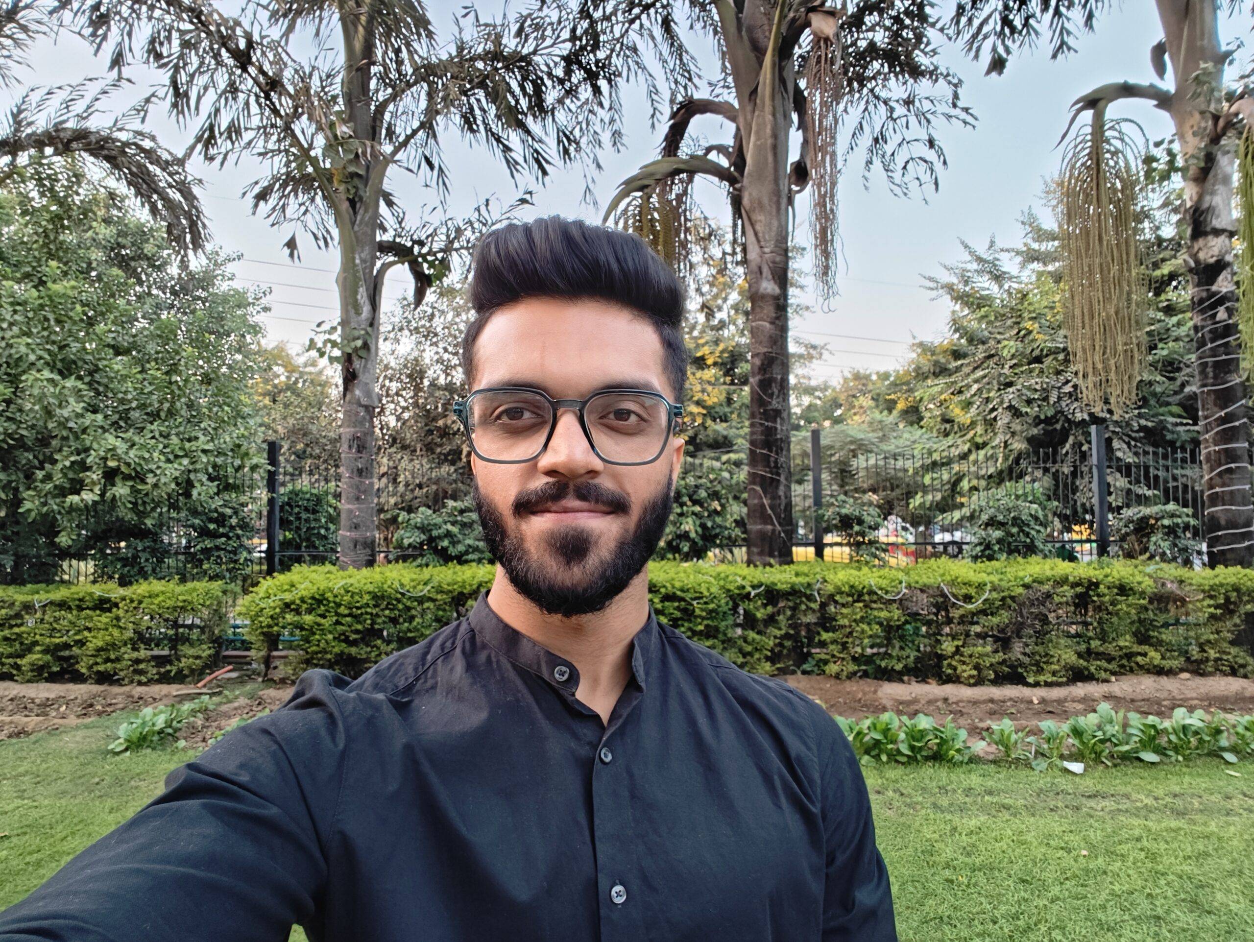 [Winner announced] OnePlus 12 vs Xiaomi 14 blind camera comparison round one