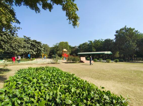 motorola-edge-50-pro-camera-comparison-daylight-ultrawide