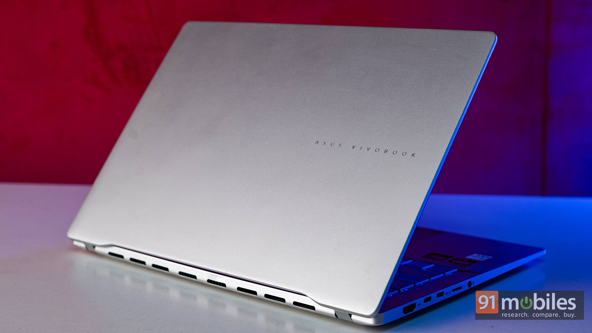 ASUS Vivobook S 14 OLED पुनरावलोकन: AMD HX 370 प्रोसेसर आश्चर्यकारक कामगिरी करतो 1 ASUS Vivobook S 14 OLED AMD Ryzen पुनरावलोकन डिझाइन करा