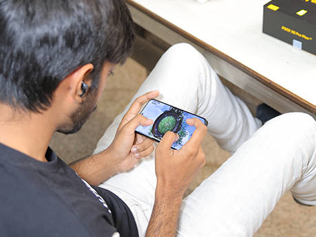 Game on with POCO X8 Pro Series
