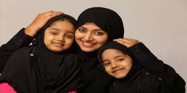 Ameera - Backdrop