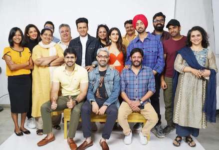 Suraj Pe Mangal Bhari - Backdrop