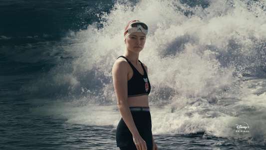 Young Woman and the Sea - Backdrops