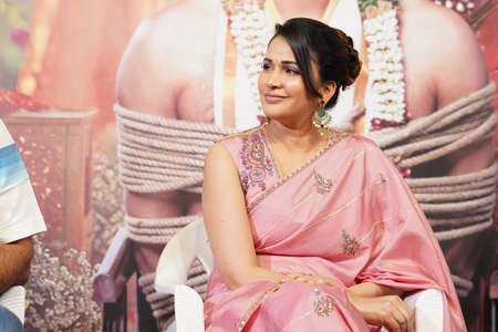 Sathi Leelavathi - Posters