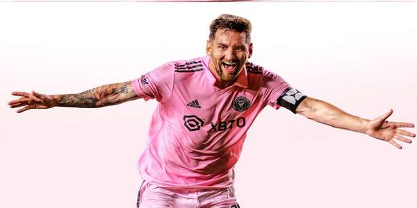 Messi Meets America - Backdrops
