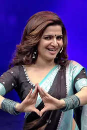 Enkitta Modhaadhe Season 1