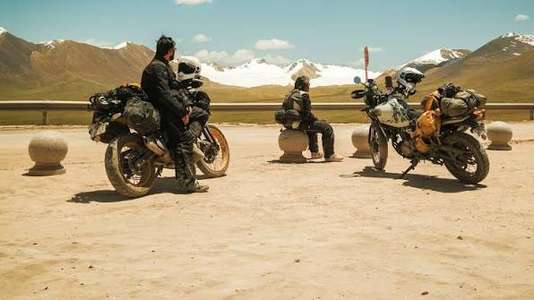 The Wandering Sombarais - Backdrops