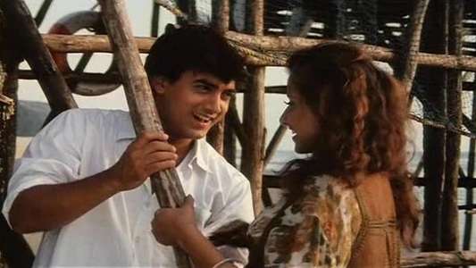 Akele Hum Akele Tum - Backdrop