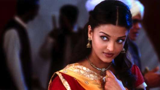 Aur Pyaar Ho Gaya - Backdrop
