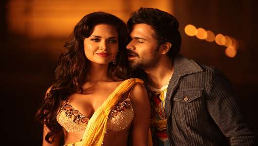 Jannat 2 - Backdrop
