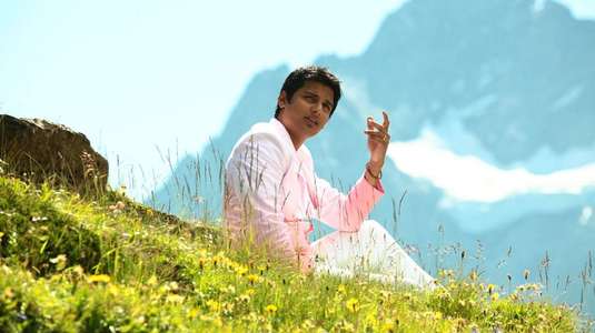 Mugamoodi - Backdrops