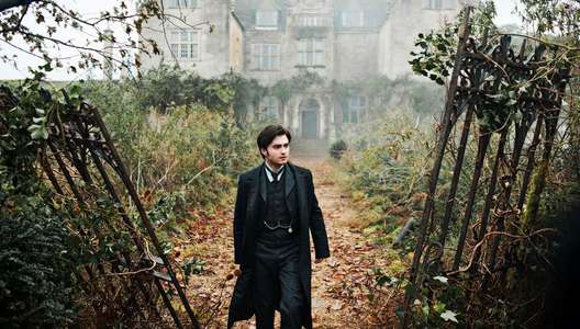 The Woman in Black - Backdrop