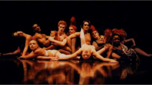 Cirque du Soleil: LoveSick - Backdrop