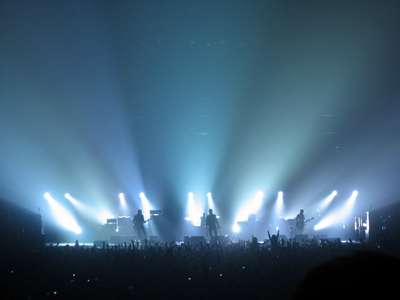 Oasis - Live at Wembley Arena - Backdrop