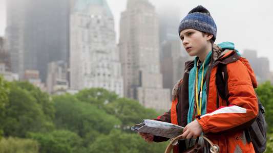 Extremely Loud & Incredibly Close - Backdrop