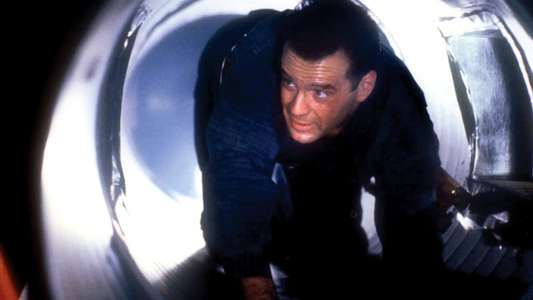 Die Hard 2 - Backdrop
