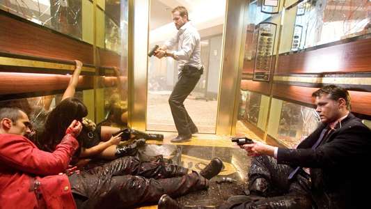 Smokin' Aces - Backdrop