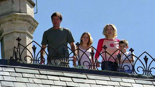 Cold Creek Manor - Backdrop