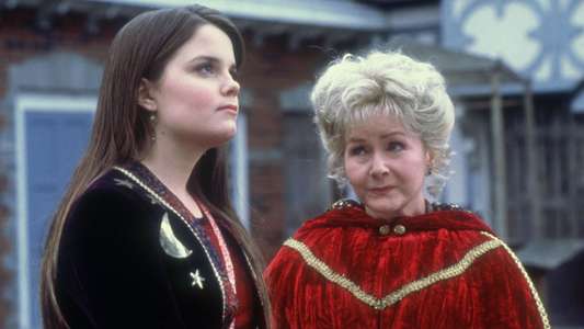 Halloweentown II: Kalabar's Revenge - Backdrop