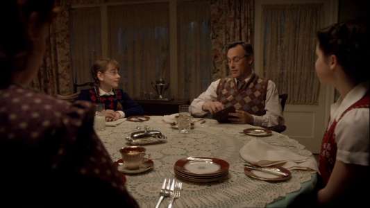Molly: An American Girl on the Home Front - Backdrop