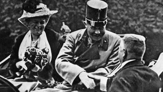 The First World War - Backdrop