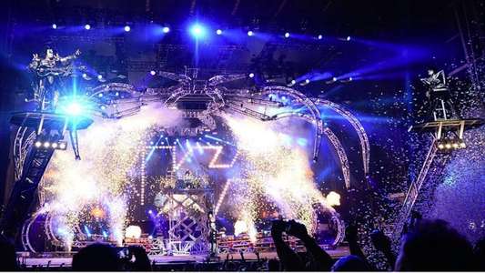 Kiss: Monster Tour in Zurich - Backdrop