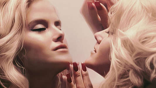 Anna Nicole Smith: You Don't Know Me - Backdrops