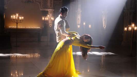 Laal Ishq - Backdrop