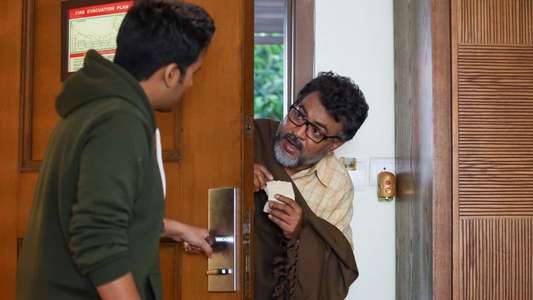 Shabash Feluda - Backdrop
