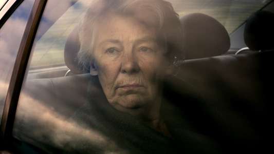 Mamma Gógó - Backdrop